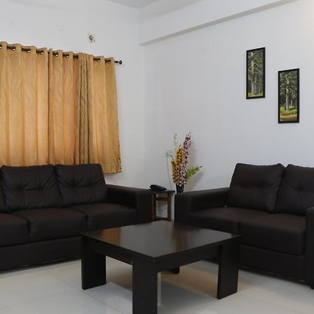 Fiesta House Pallikaranai Chennai Esterno foto